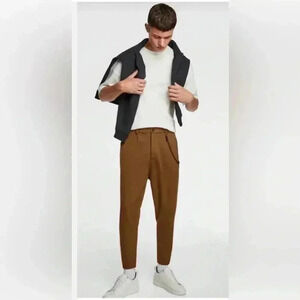 BNWT  Zara men’s brown pants size L